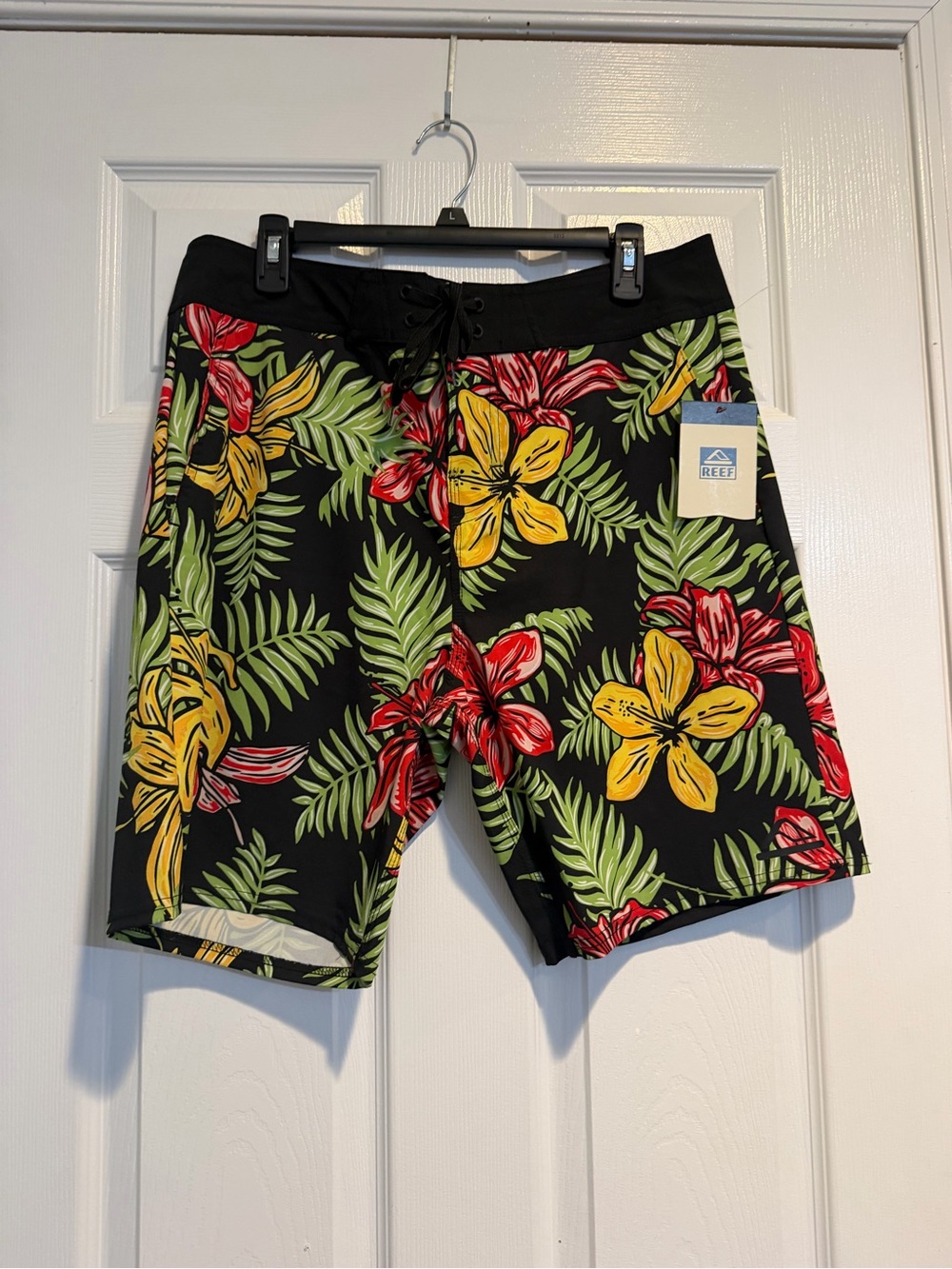Reef Men's Black Tropical Floral Board Shorts in Yellow & Red